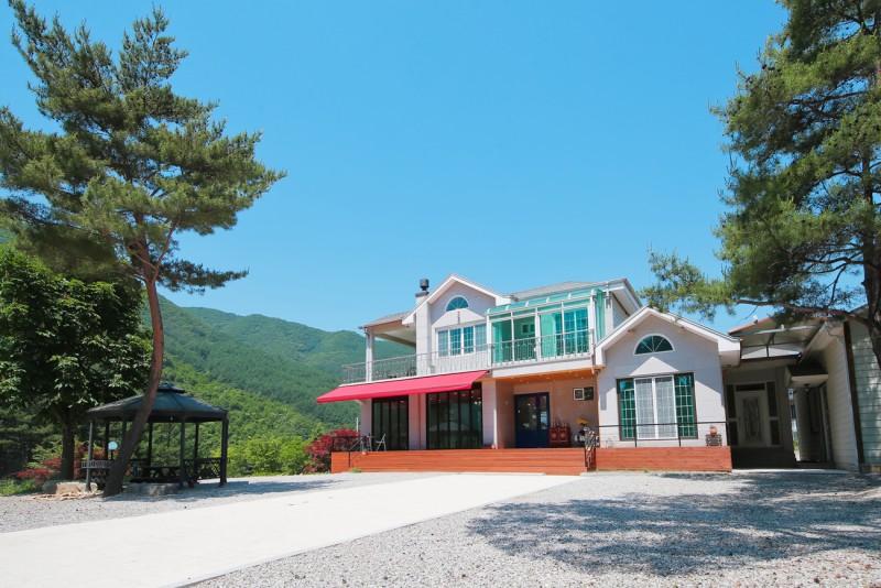 Gapyeong Primavera Pension-17