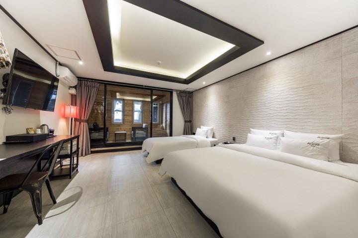 Almond Hotel Busan Gupo-8