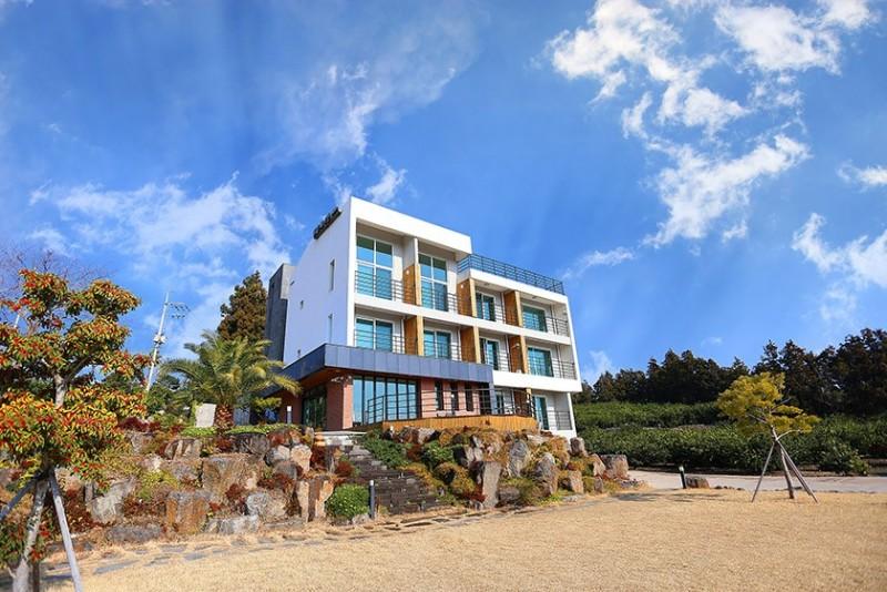 Seogwipo Jay Farm Pension
