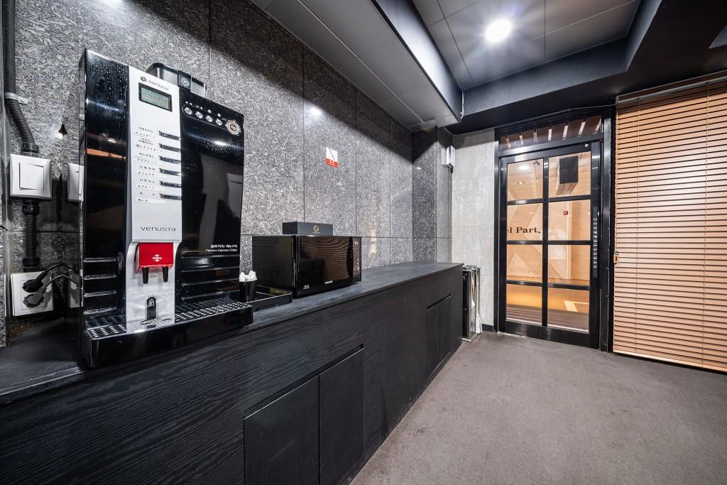 Central Person Pyeongtaek Hotel-8