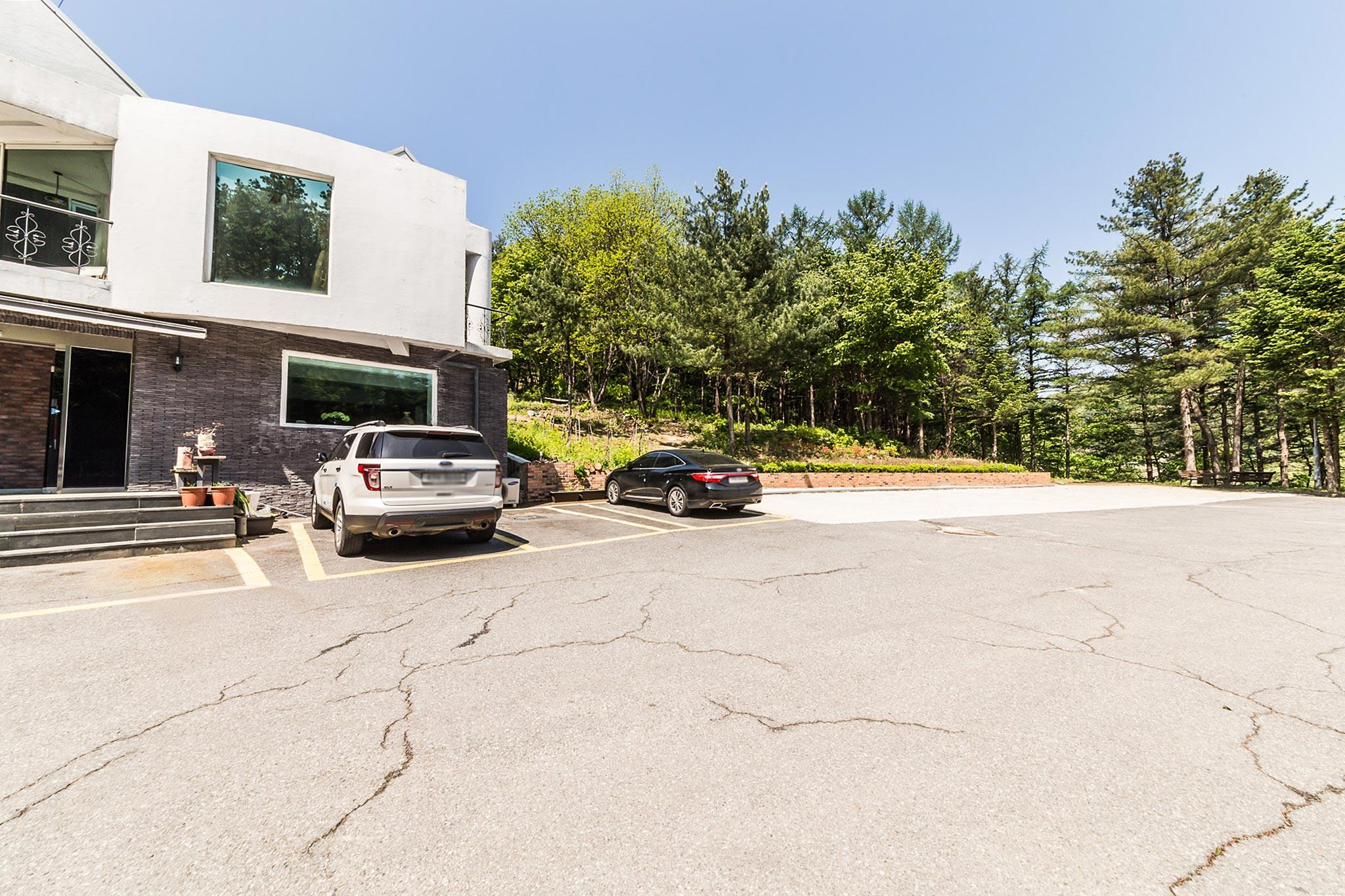 Pocheon Hill House-44