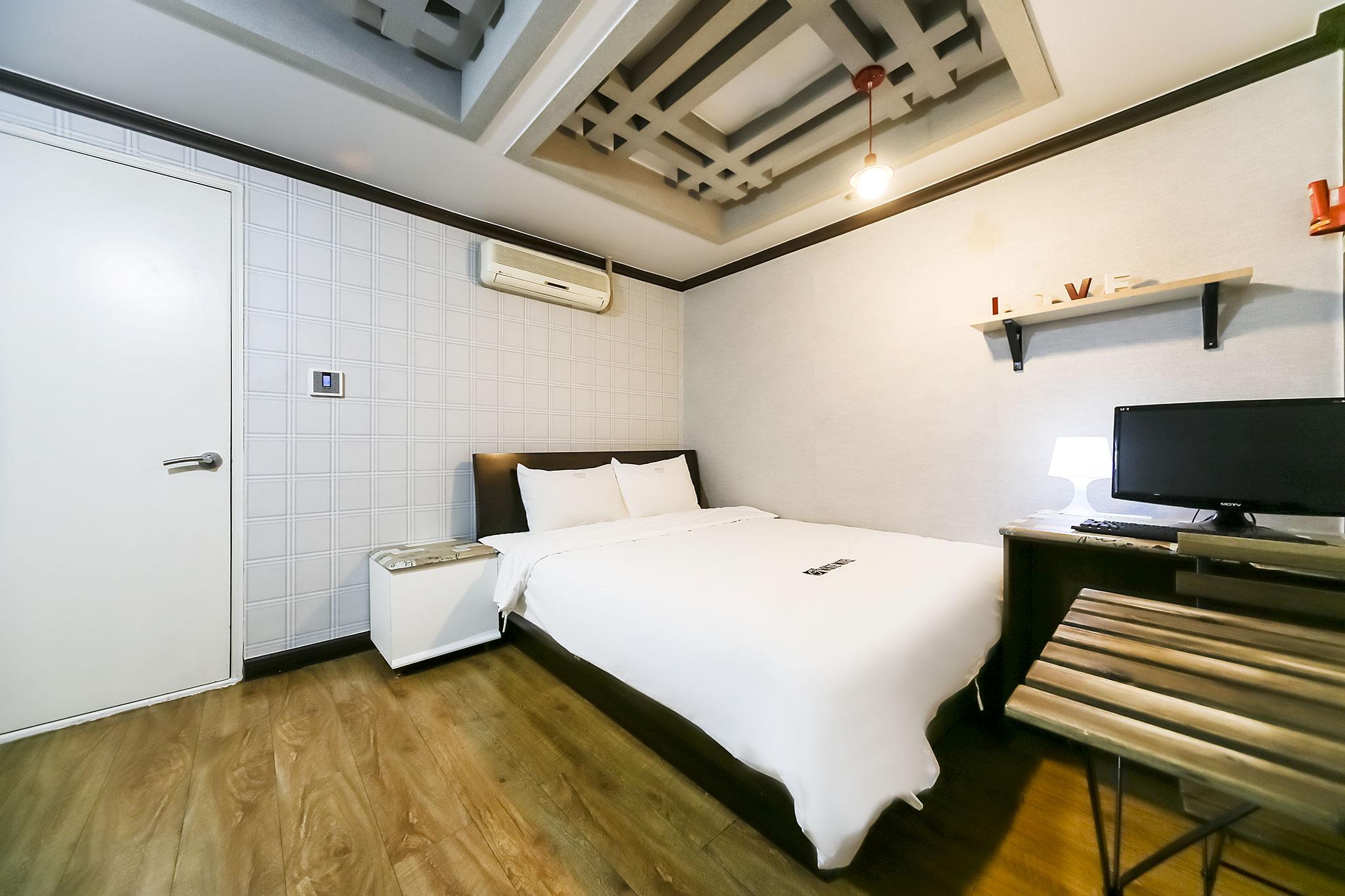 Changwon Masan White