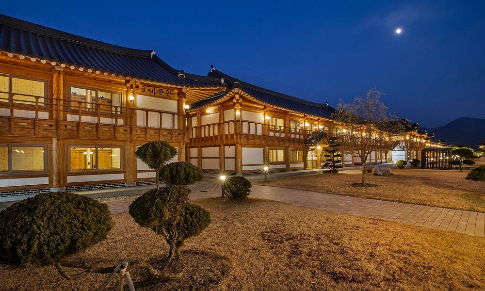 Jeonju Wangyijimil Hanok Hotel-6
