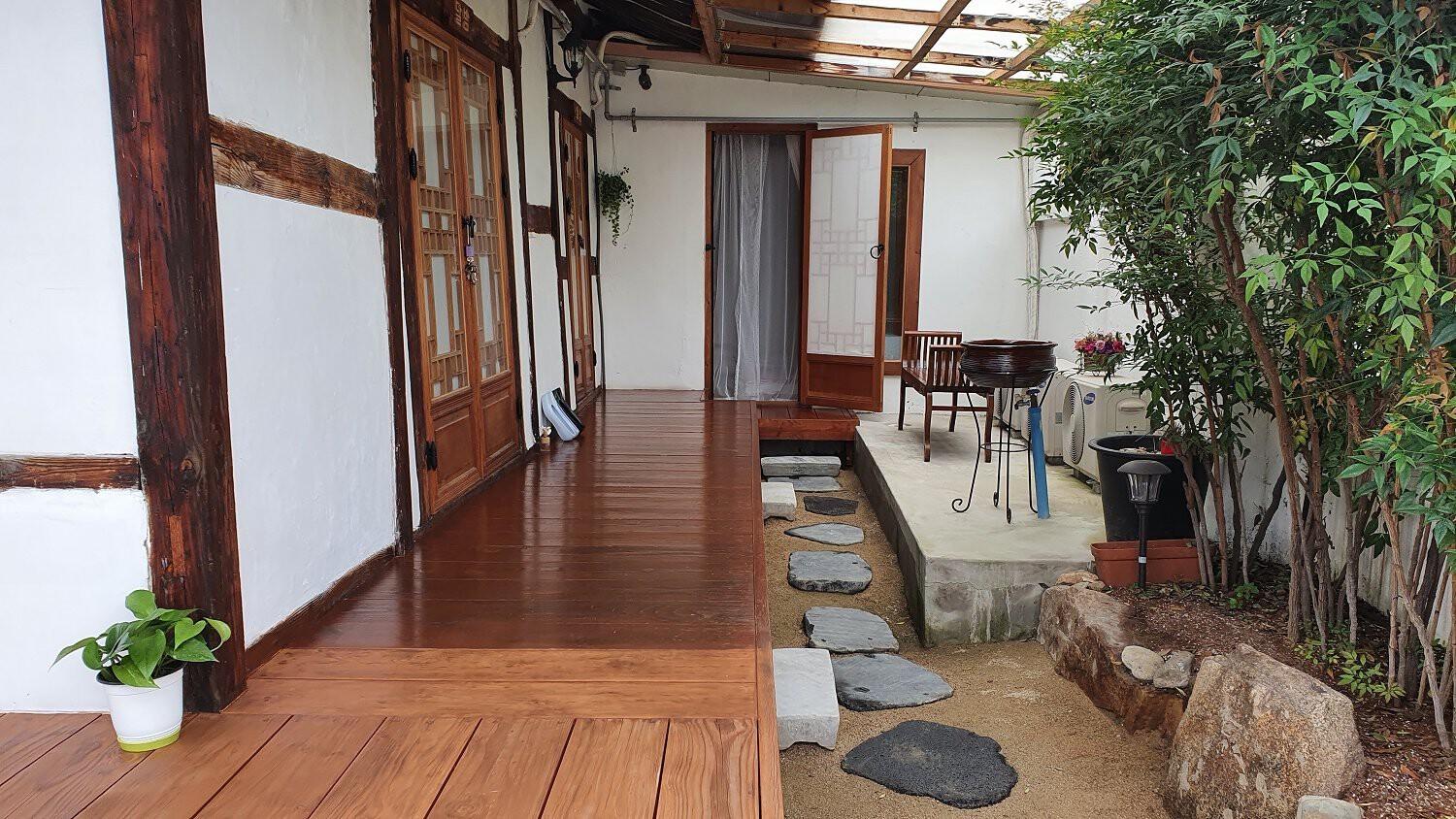 Jeonju Painting Hanok-4