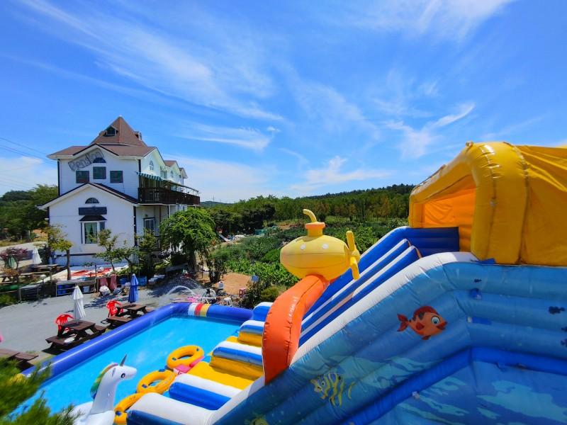 Taean(Anmyeondo) Flower Road Pension