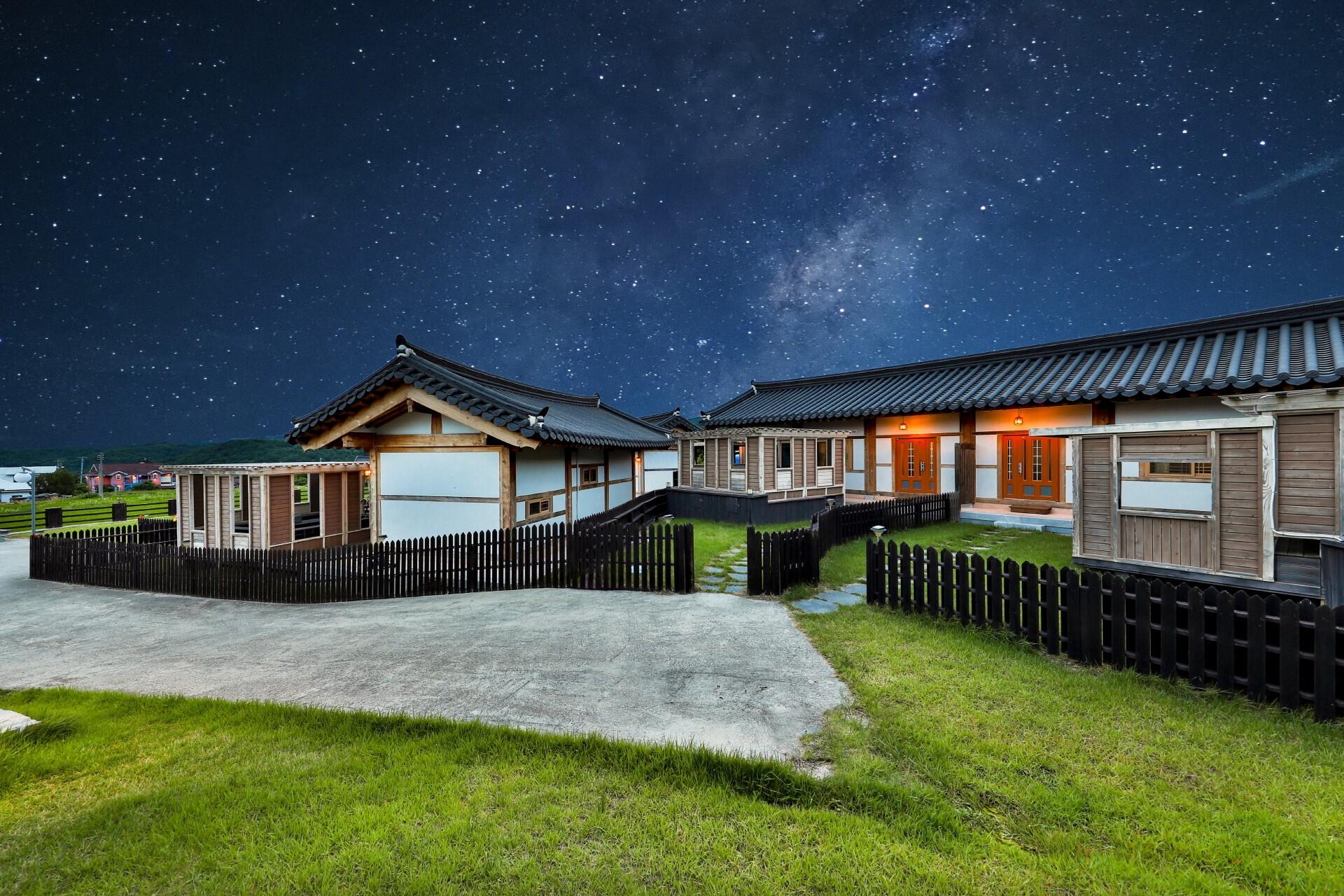 Eunmaru Hanok Kidz Poolvilla and Couple Spa-23
