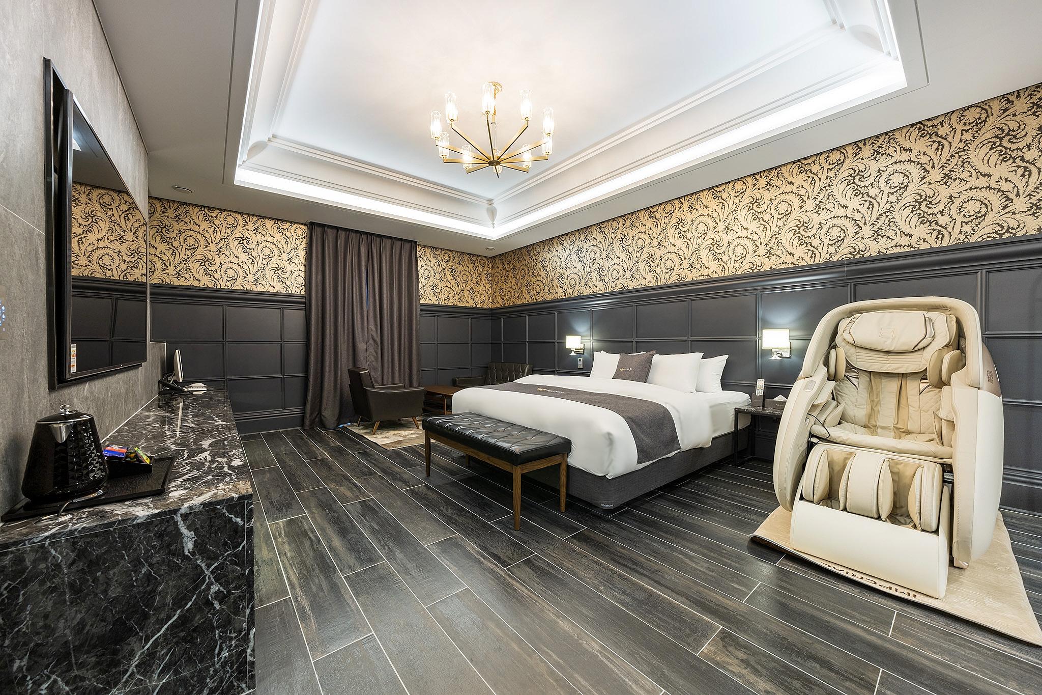 Yangju JS Hotel