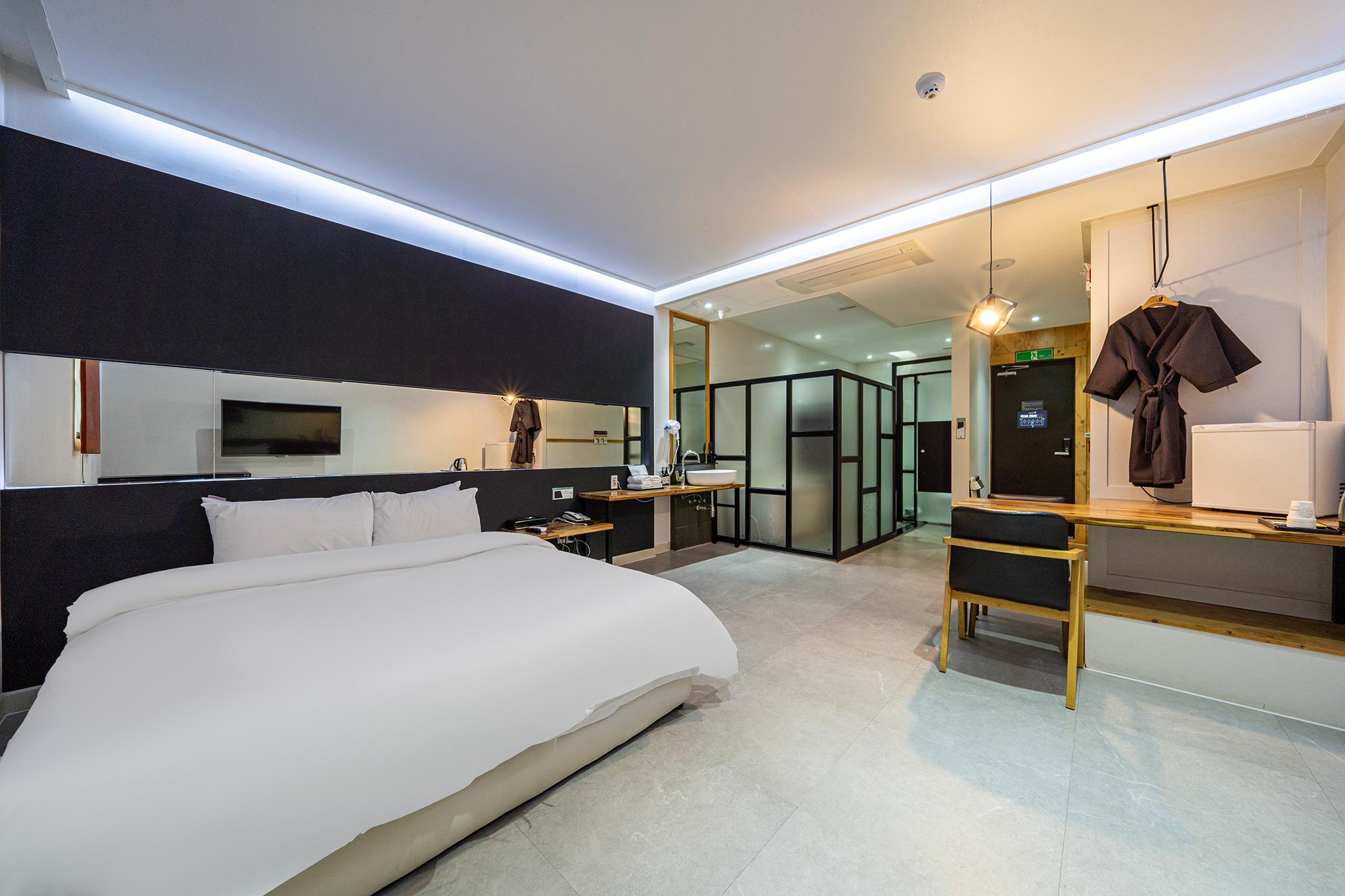 Gongju J2 Hotel