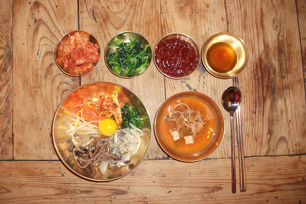 Bukchon Sohyeondang Hanok Stay-28