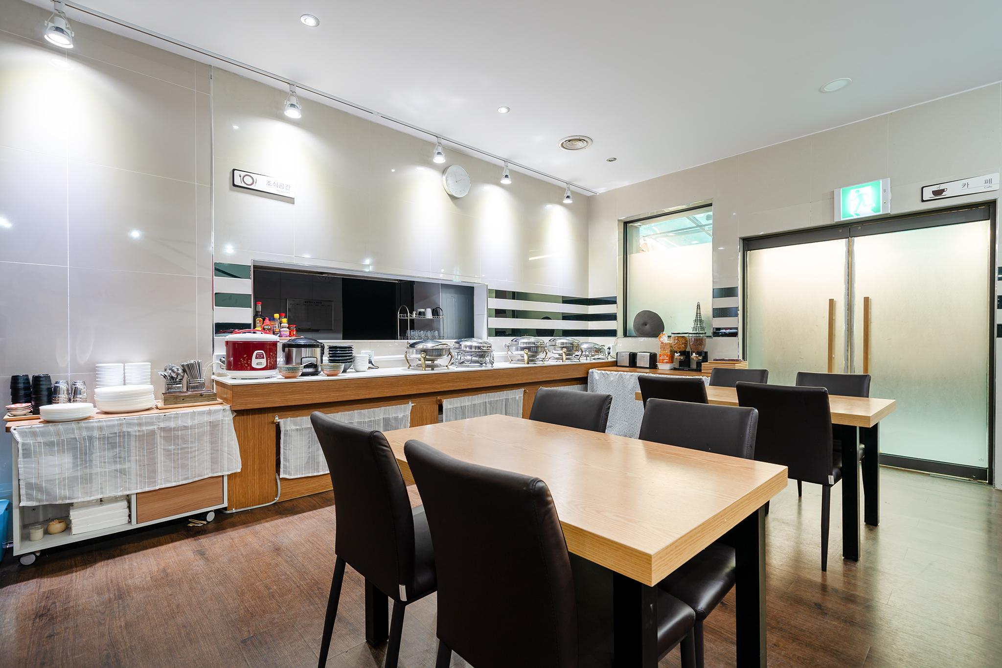 Suwon (Ingyedong) Central Plaza Hotel-25