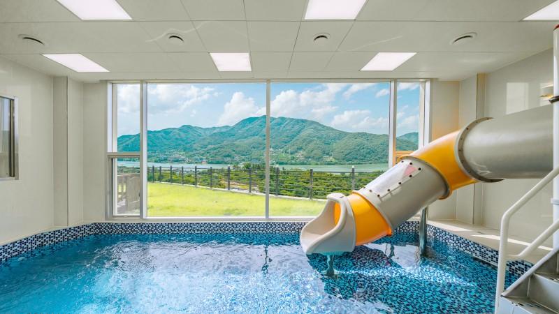 Yangpyeong River Legend Pool Villa