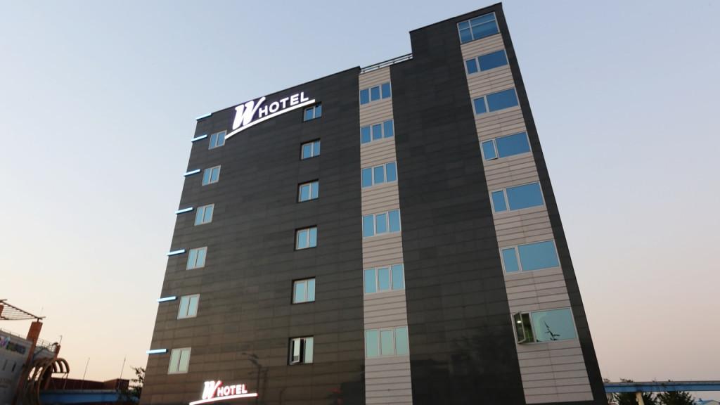 Wolmido W Tourist Hotel