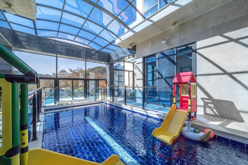 Gimcheon Dream Kids Pool Villa