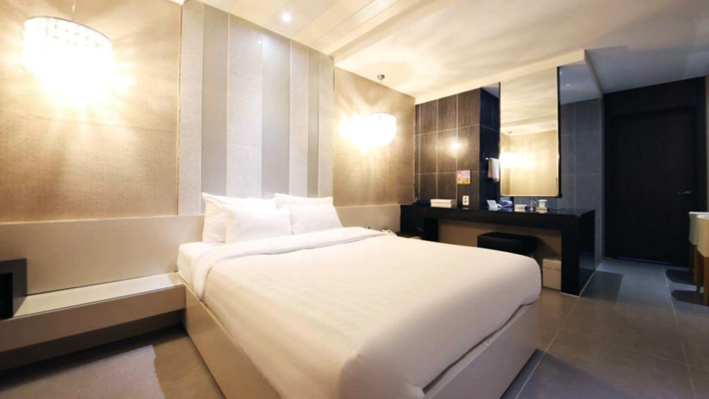 Bago Hotel-6