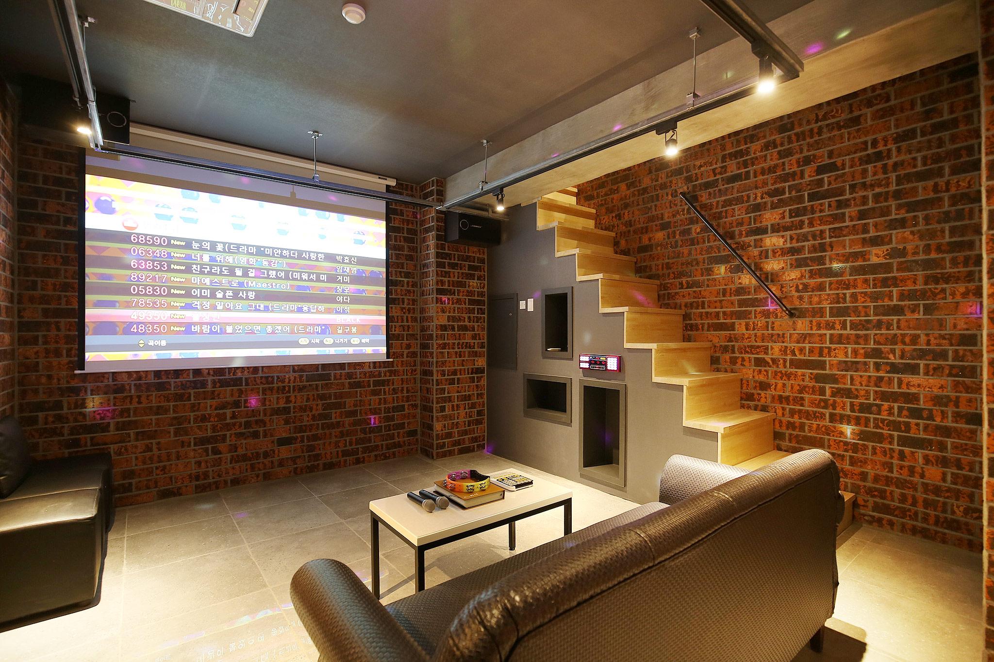 Jecheon Case Hotel