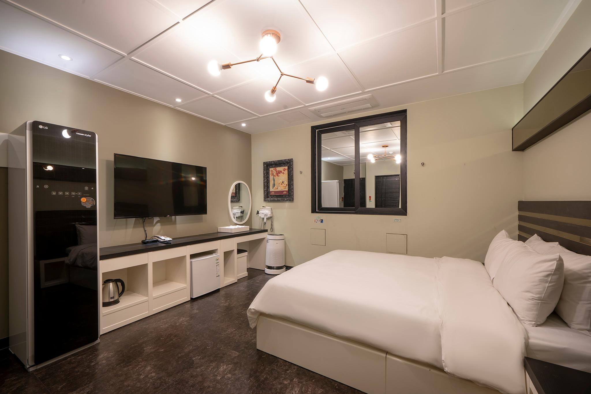 Gunsan Rings Hotel - Rose Branch
