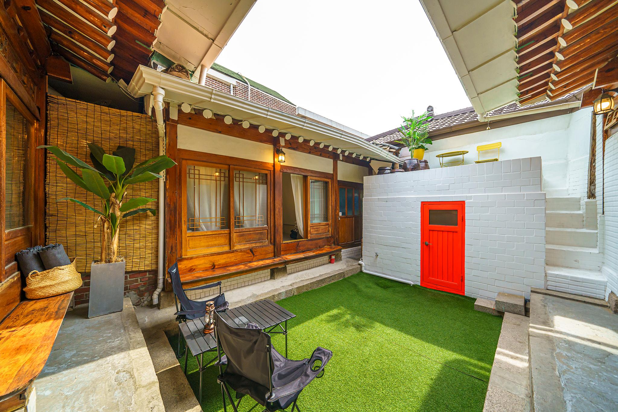 Simsanjae Boutique Hanok Stay-3