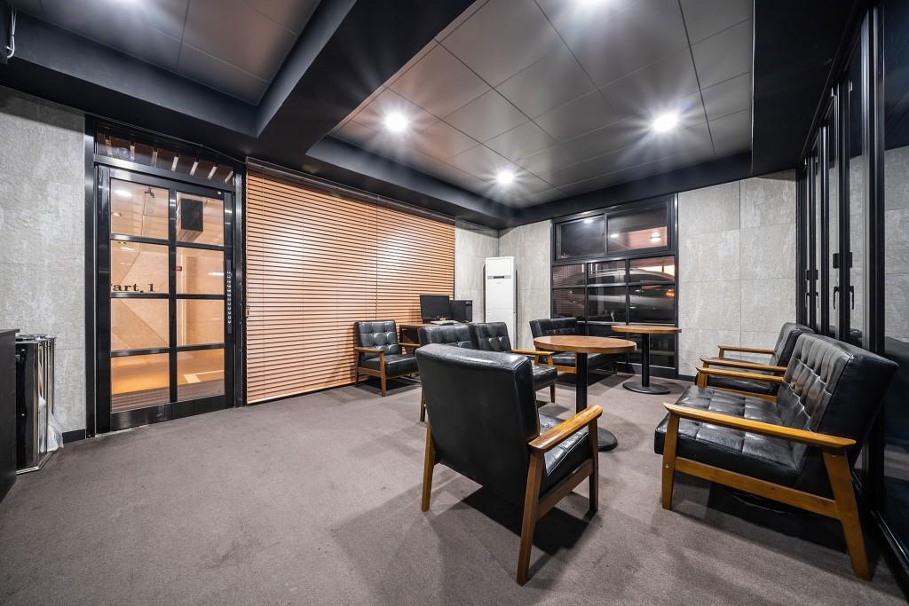 Central Person Pyeongtaek Hotel-7