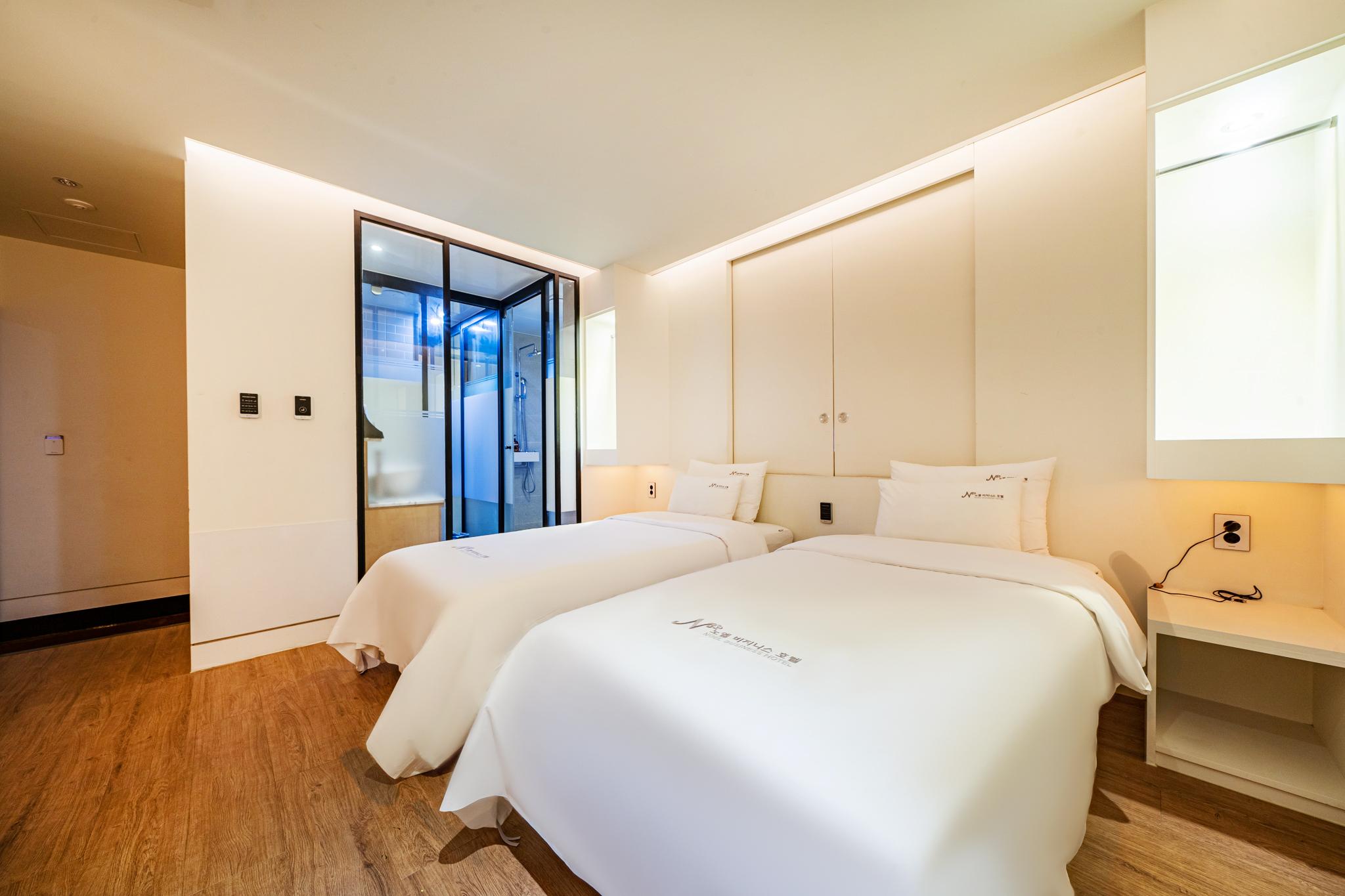 Noel Business Hotel