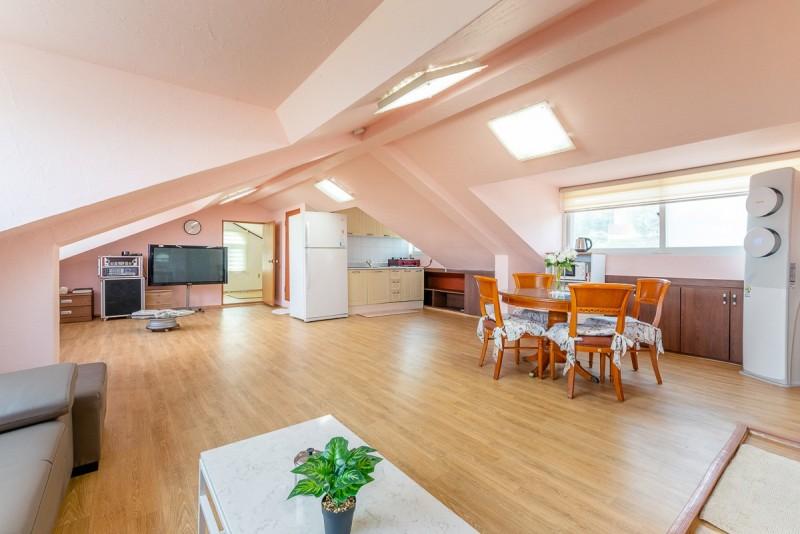 Ganghwa Island Pine Scented Pension-3