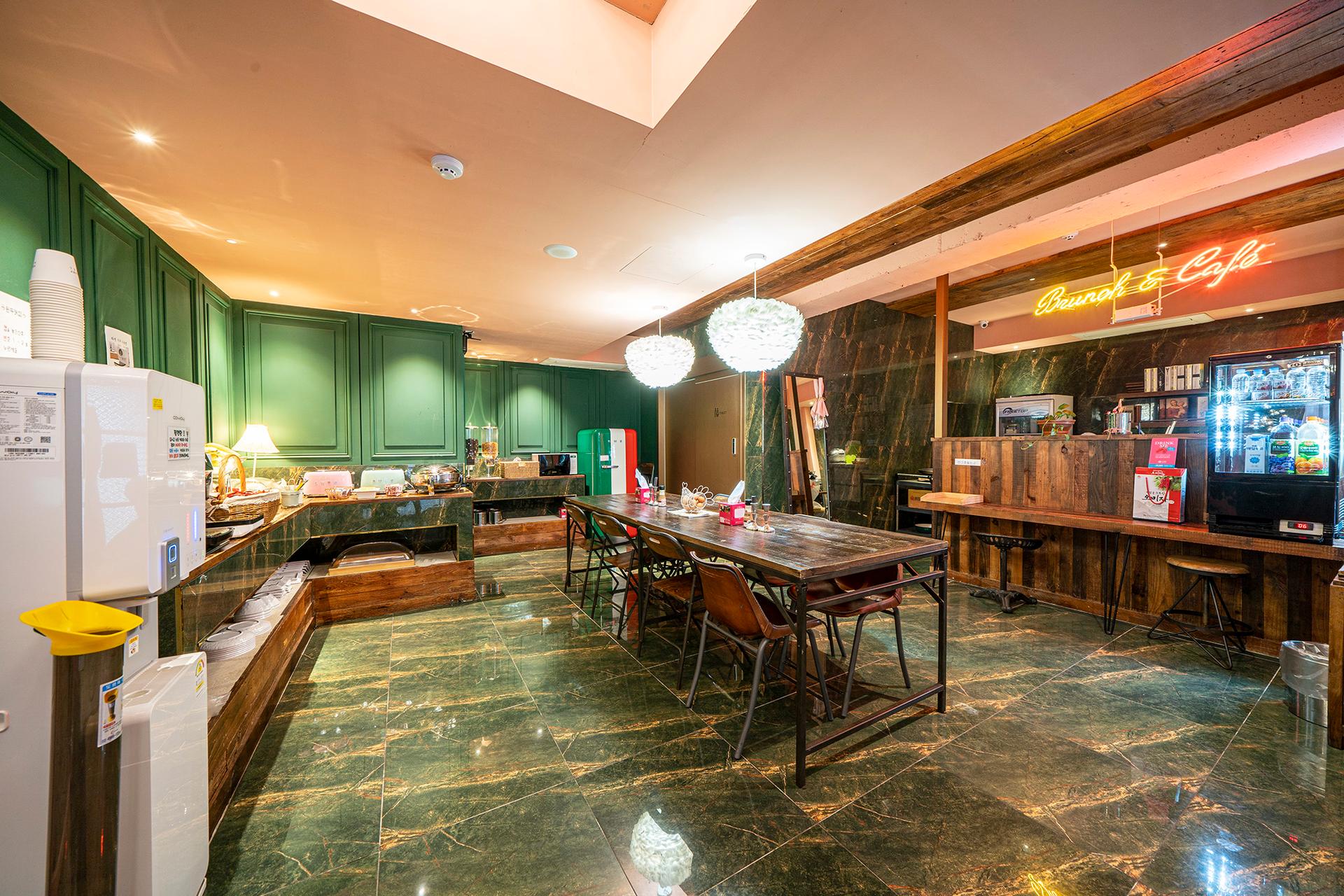 Busan Iwol Hotel Shinho Branch-30