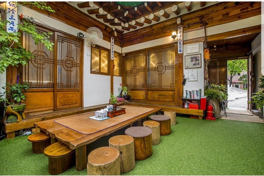 Jongno Punggyeong Hanok Stay-9