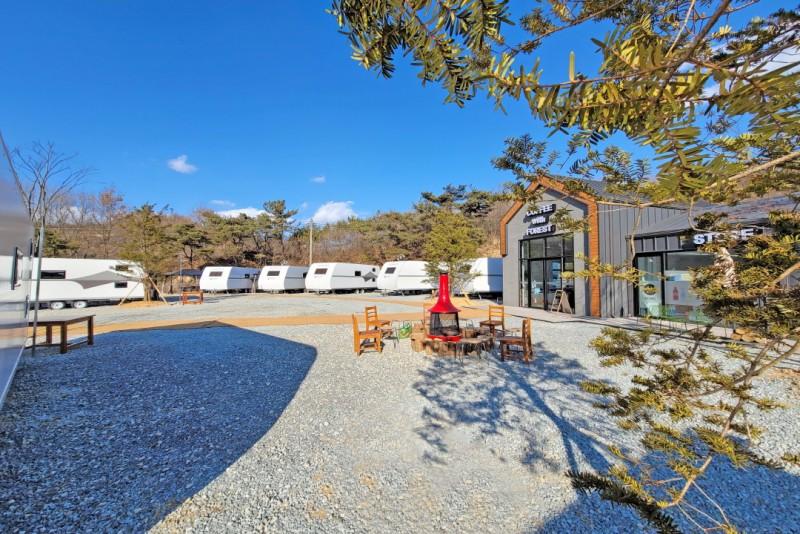 Geumsan Bay Akri Arboretum auto camping site