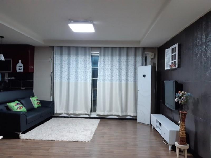 Daebudo (Yeongheungdo) Tree Story Pension