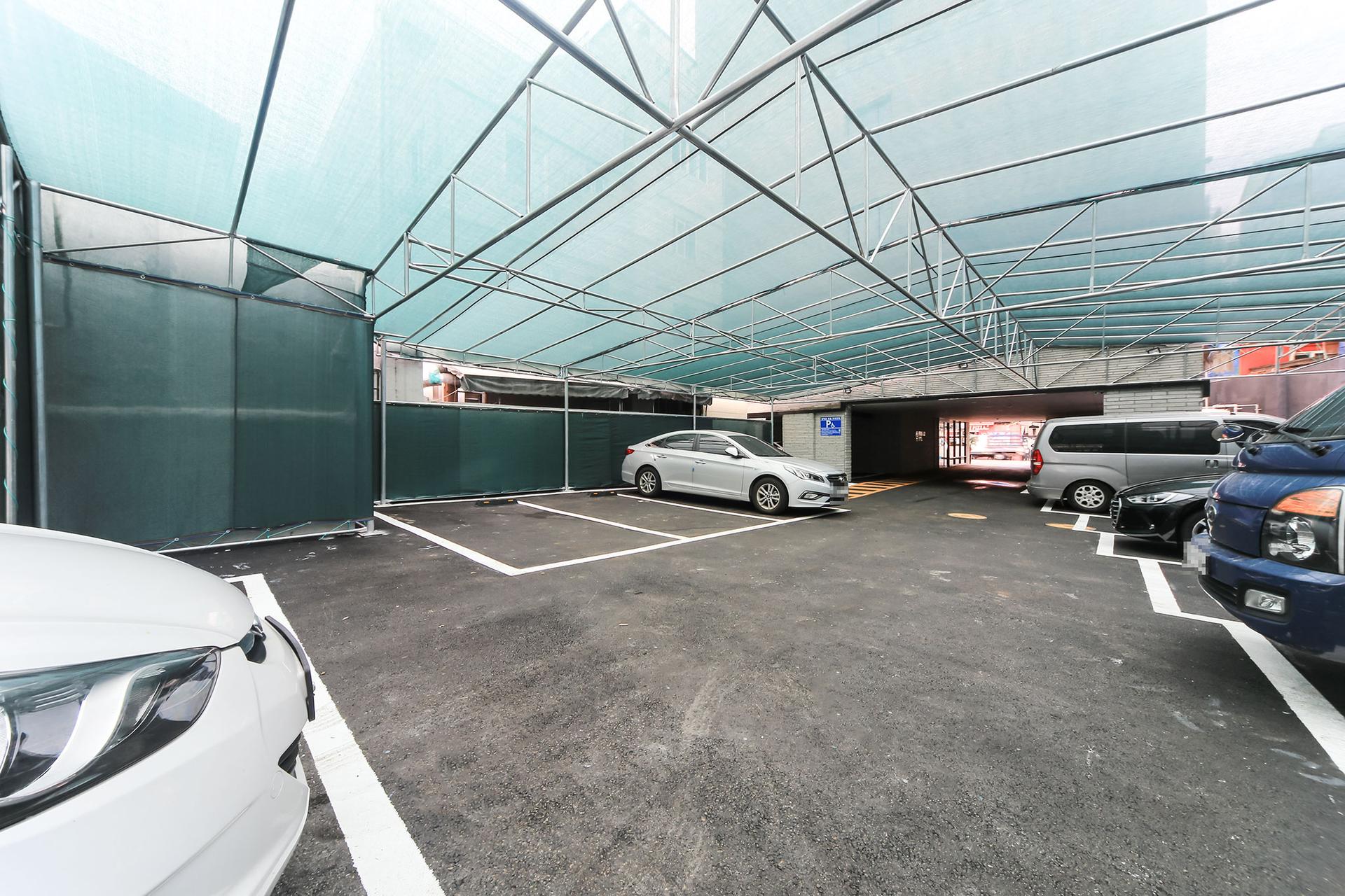 Busan Sujeongdong Brown dot-22