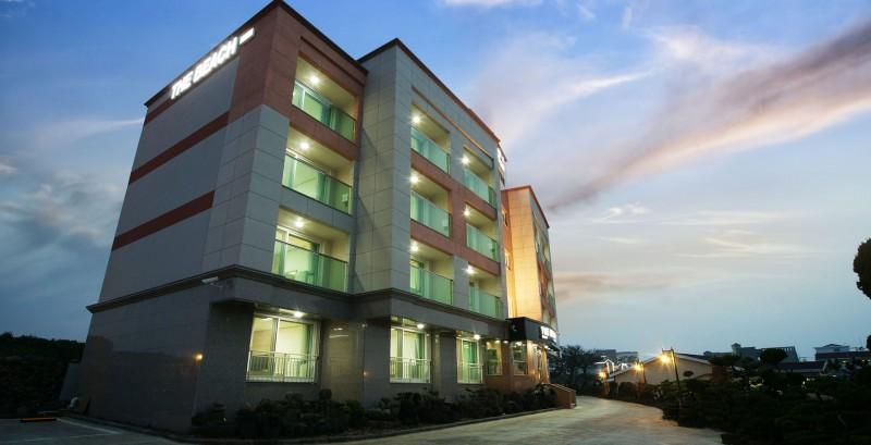 Jeju the Beach Pension