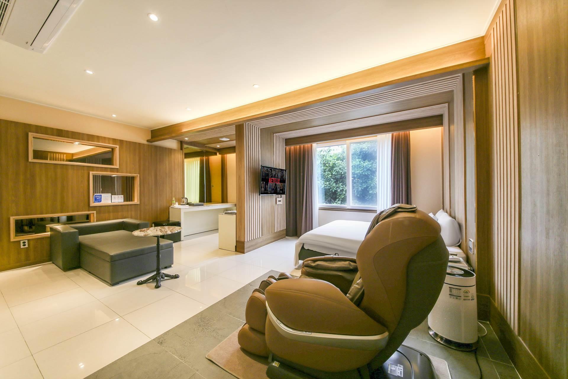 Gwangyang Divine Hotel