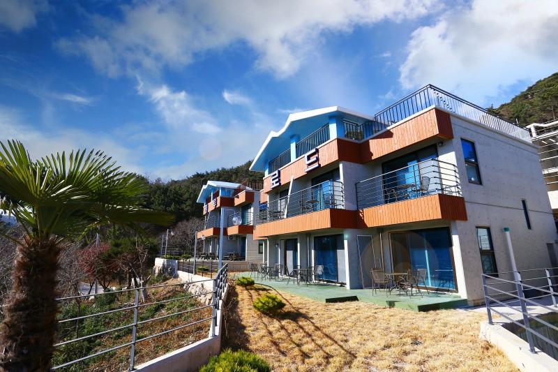 Yeongdeok Blue Road Town Pension