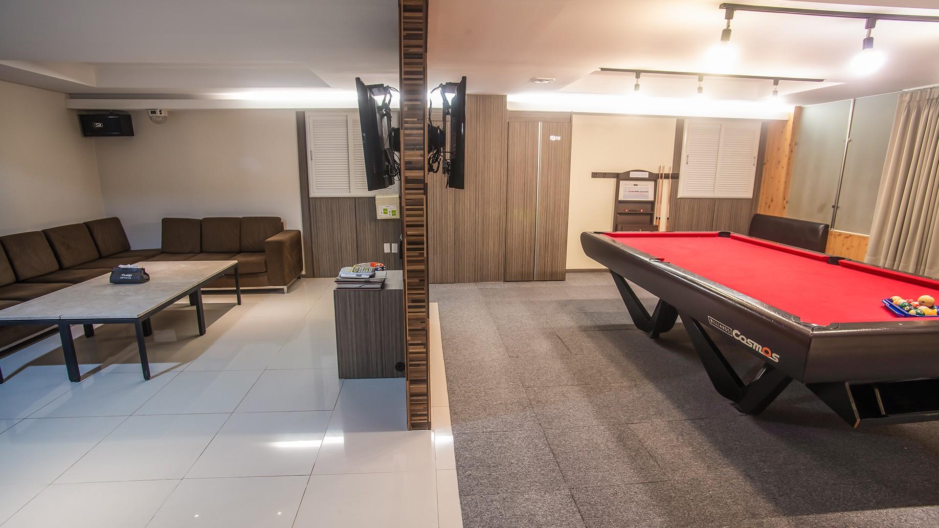 ROYAL SUITE