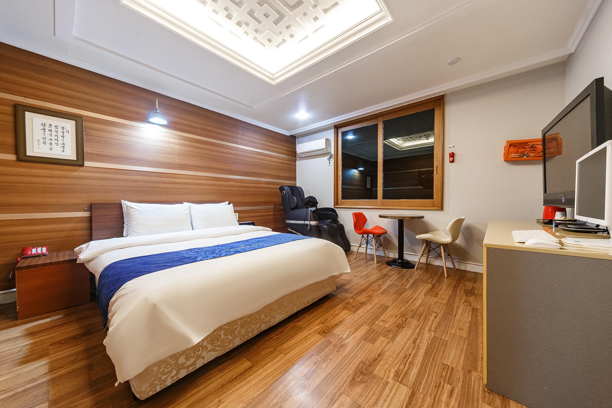 Gwangju Sangmu Alice Business Hotel