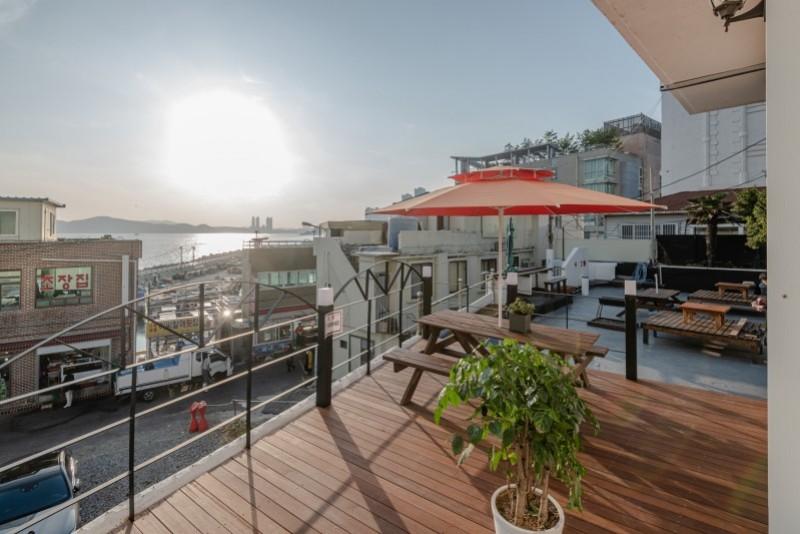 Busan Haeundae Fish Pension (Blue Line 1 minute)-60