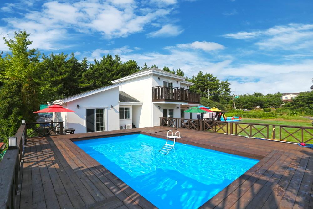 Taean Arong Dalong Pension