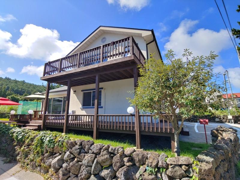 Seogwipo Pyosaenggak Pension