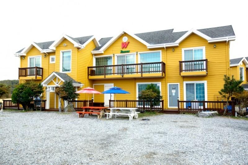 Taean (Anmyeondo) W Pension