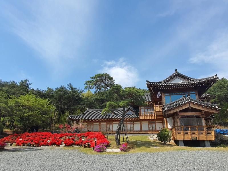Gyeongju Cheonnyeon Hanok Pension