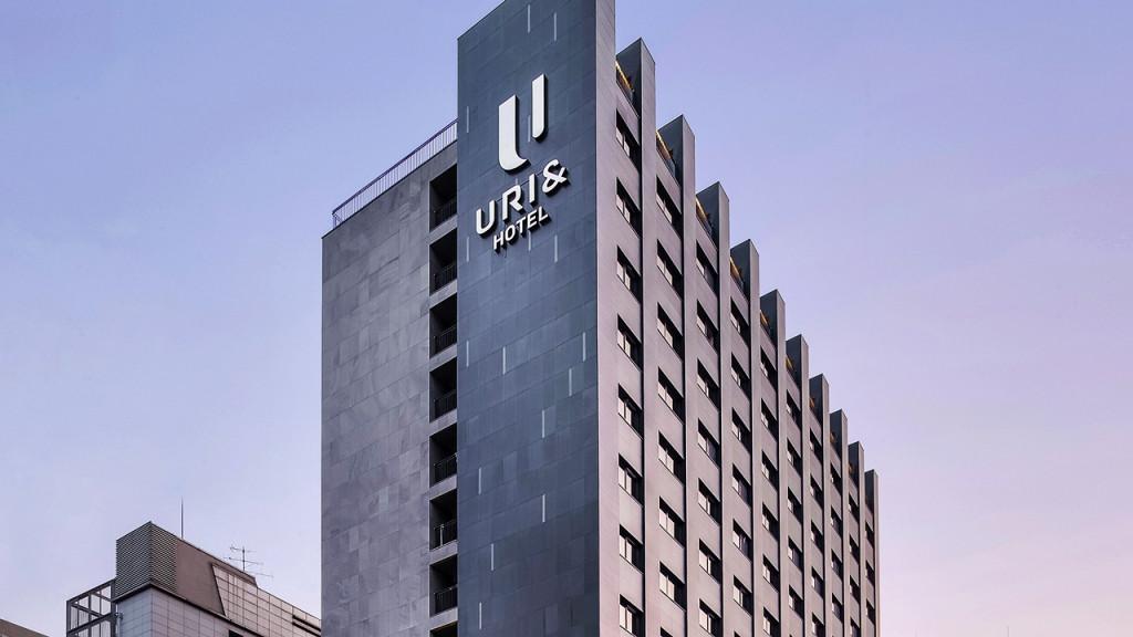 Hotel Uri&-10