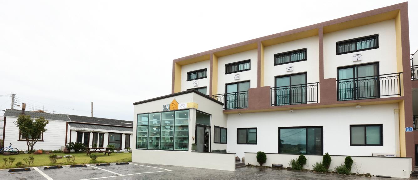 Jeju Tobjip Pension