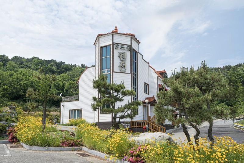 Yeongdeok Changpogot Pension