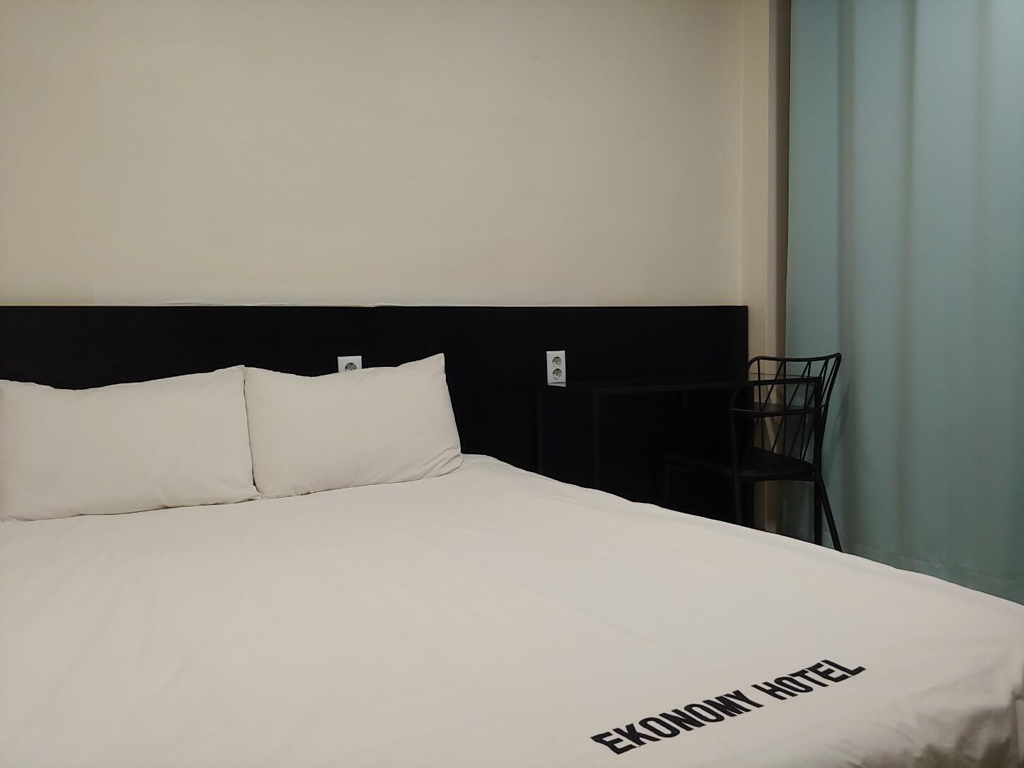 Ekonomy Hotel Gumi-8