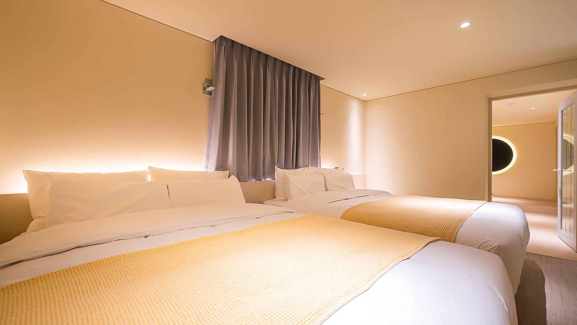 YOGA (SUPER DERUXE - Sauna)