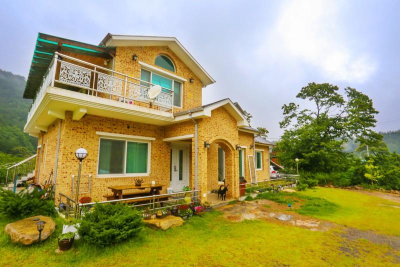 Yangyang Goyohan Kkottteul Pension