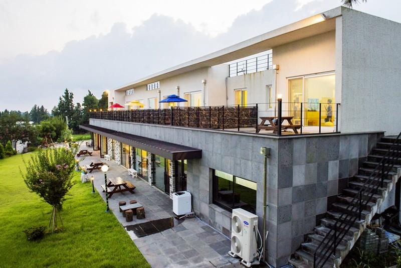 Seogwipo Haedenville Pension