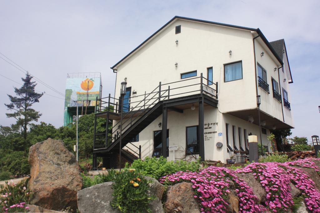 Jeju Baan Guesthouse