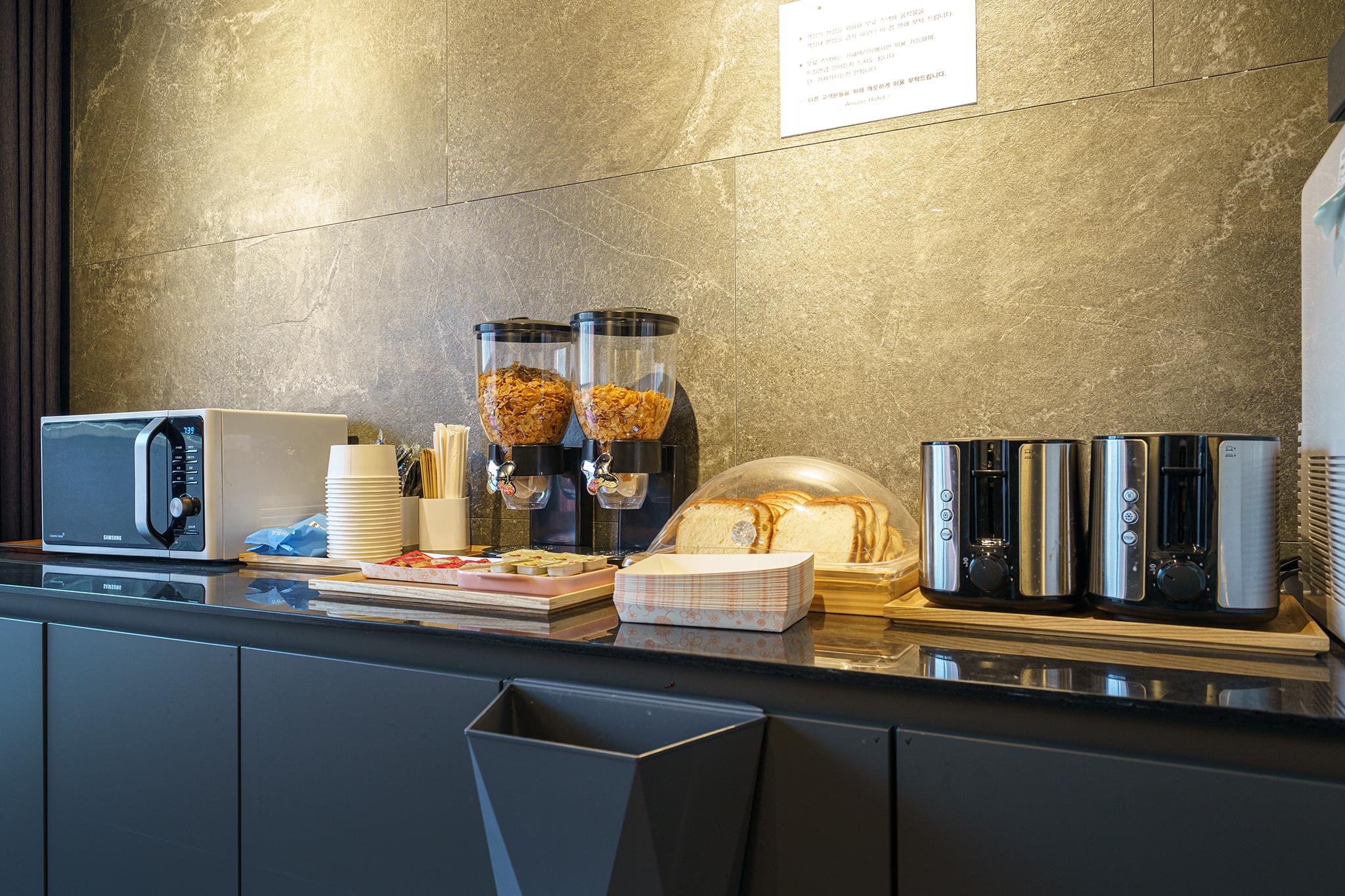 Kimpo Amuse Hotel-18