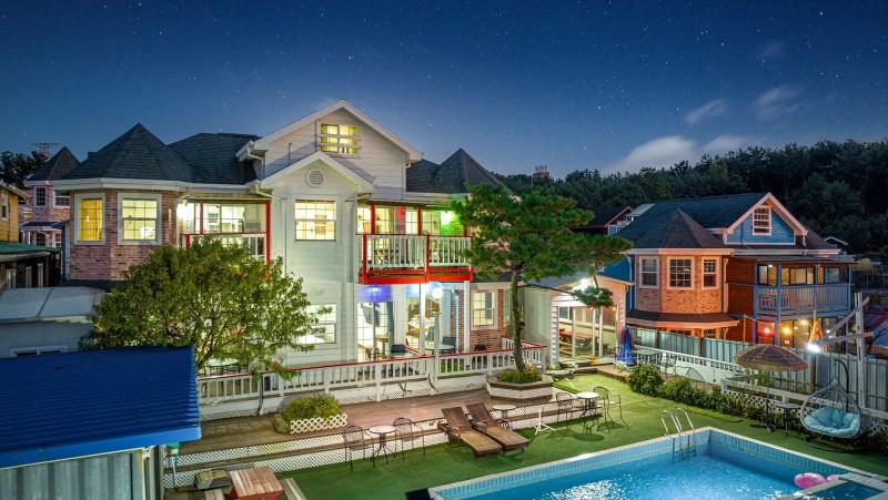 Daebudo (Seonjaedo) Mare Blue Pension