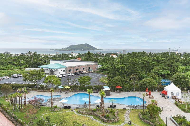 Hallim Resort